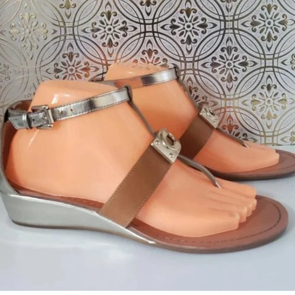 Coach Summer sandals new in the box Size 9